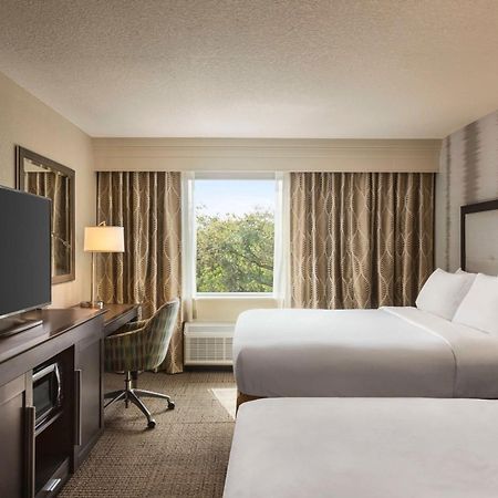 Hampton Inn Pembroke Pines Esterno foto