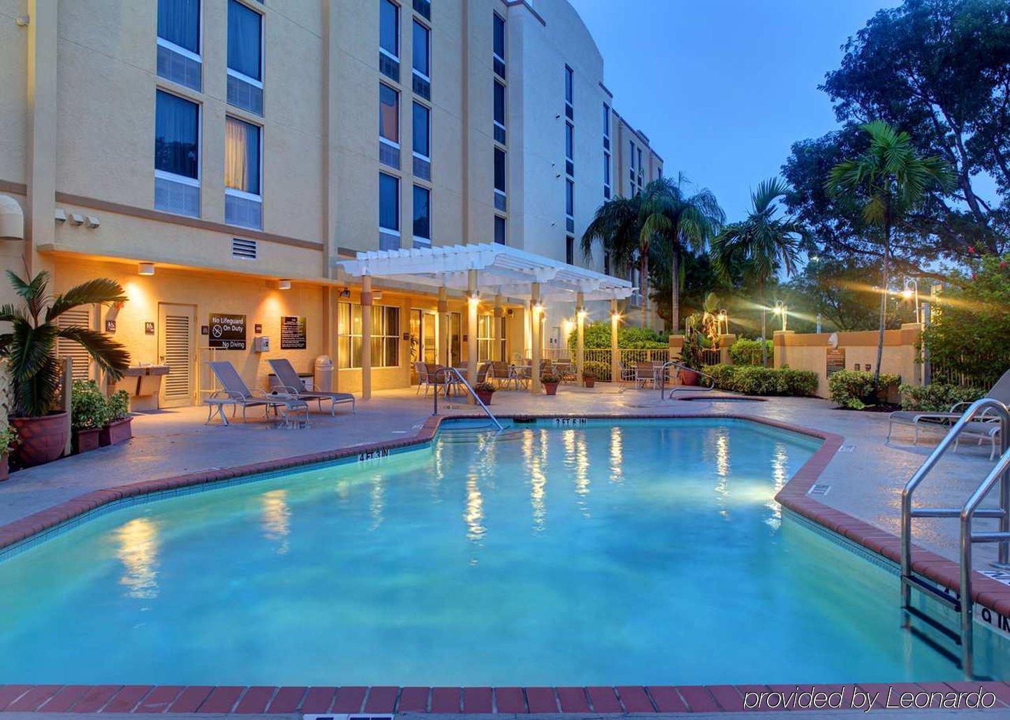 Hampton Inn Pembroke Pines Esterno foto